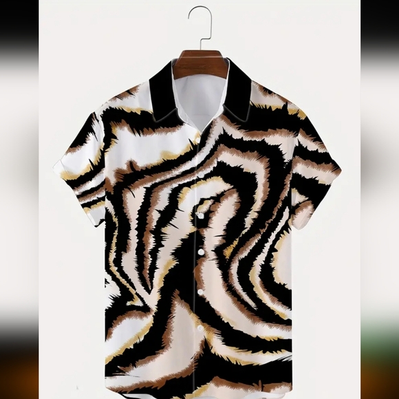 Abstract Animal print button-up - Picture 2 of 3